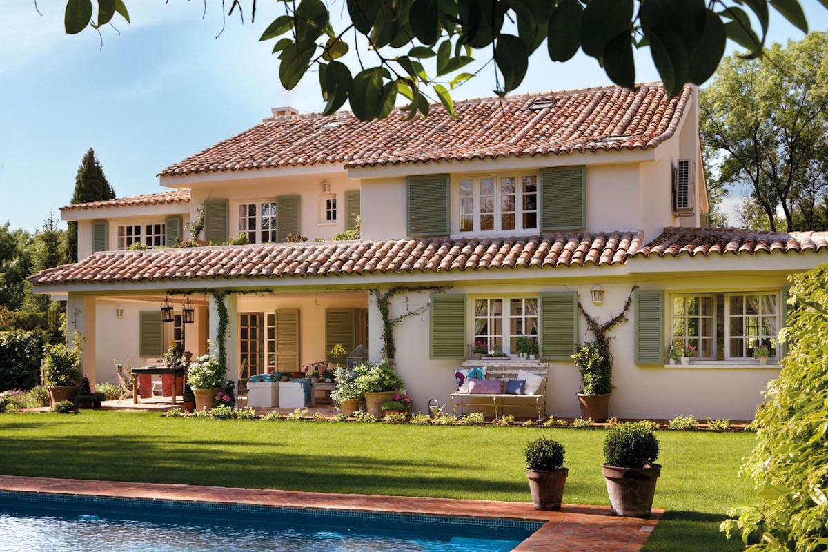 Proyecto completo de diseño de jardines exteriores Barcelona en vivienda unifamiliar